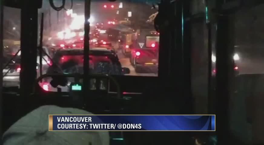 大溫公車系統服務受大雪延誤 - FEB 7, 2017 (BC)