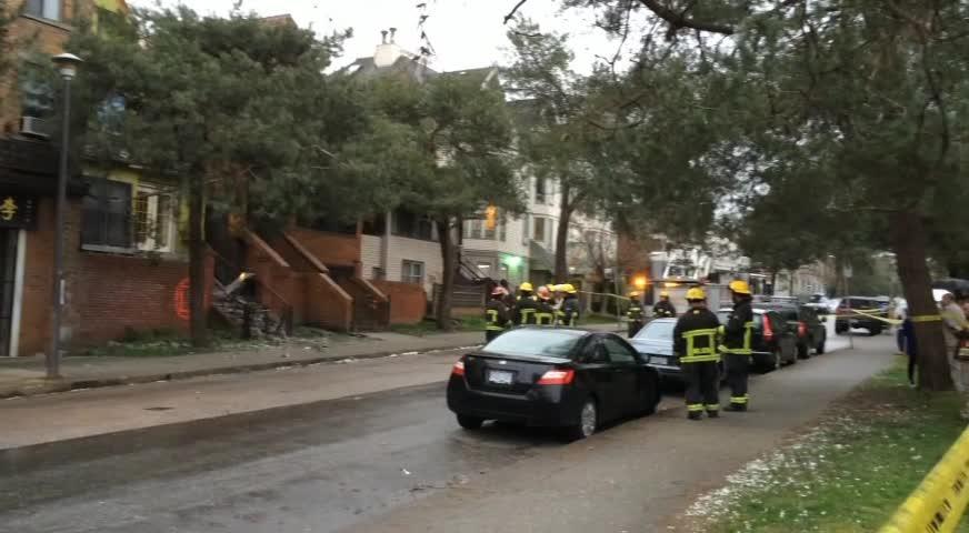 地盤塌牆壓毀李氏總公所樓頂 - APRIL 10, 2017 (BC)