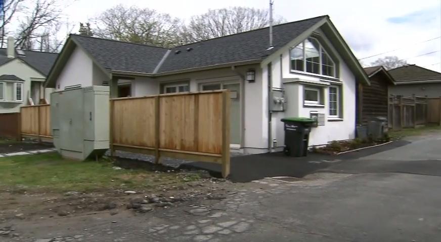 增建多戶房屋抒緩年青家庭需要 - April 19, 2017 (B.C.)