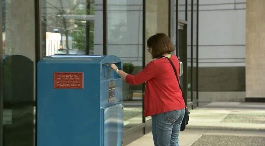 稅局介紹如何防止誤中騙徒圈套 - April 24, 2017 (B.C.)