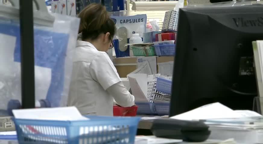 非法入侵省府配藥資料庫男子被捕 - APRIL 4, 2017 (BC)