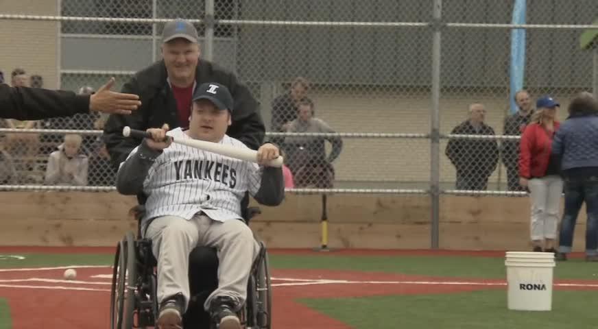 全國第一個無障礙棒球場溫東啟用 - April 24, 2017 (B.C.)