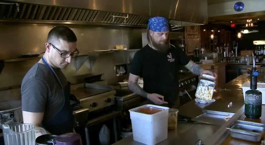 出外用膳可為飢餓青少年籌款 - MAY 10, 2017 (B.C.)