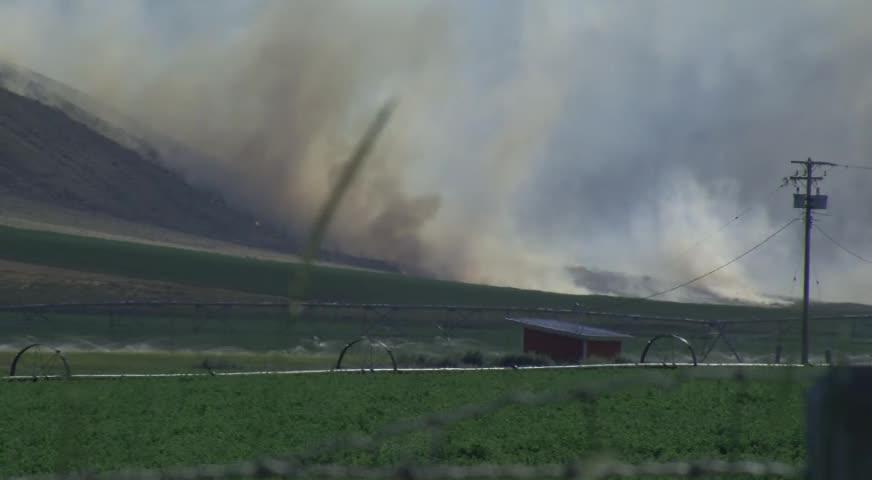 BC山火冲击内陆夏季旅游业-JUL12,2017(BC)