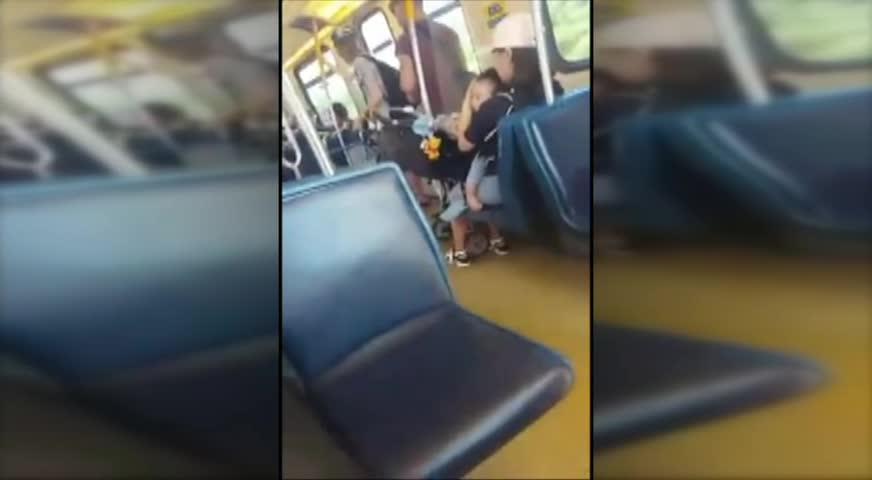 架空列车上发生怀疑种族歧视事件-AUG24,2017(BC)