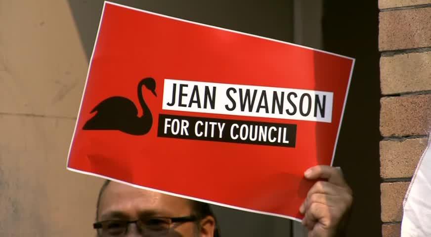 Jean Swanson决定参加溫哥華市议会补选-AUG 02, 2017 (BC)