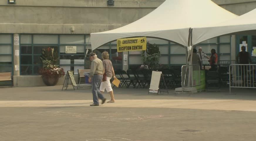 內陸山火加上酷熱, 大溫空氣質素惡劣, 耗電量增加  2017AUG02(BC)