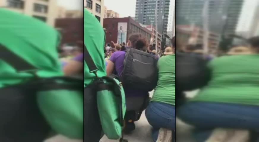 美國弗州白人優越主義者開車撞示威者被起訴 - AUG 14, 2017 (B.C.)