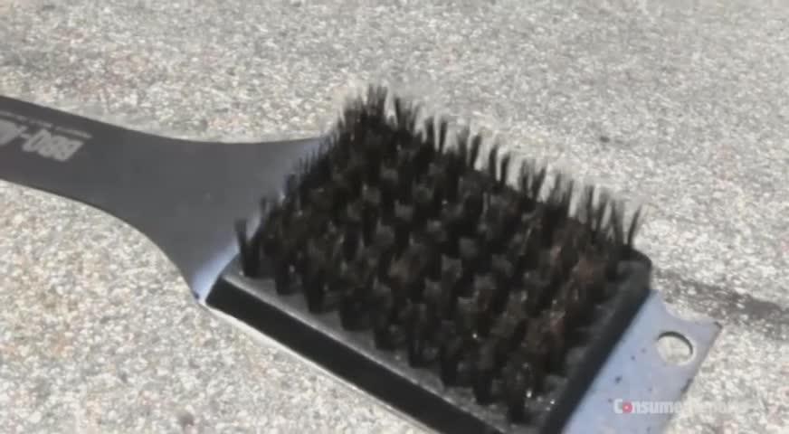 毛刷毛混入汉堡包，电台监制咳血就医-AUG 08, 2017 (BC)