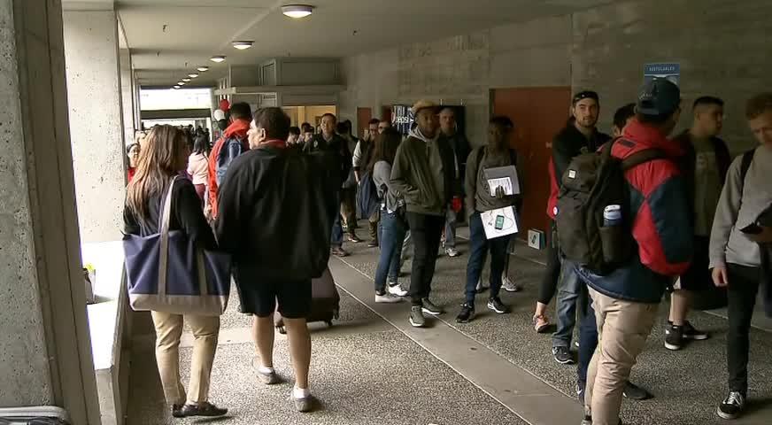 大学生开支，房租花费占半-OCT 25, 2017 (BC)