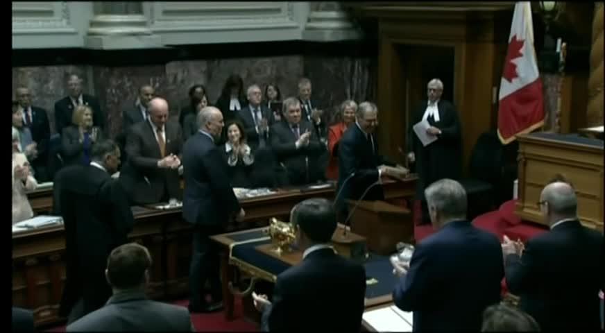 省府考虑兴建连接西雅图和温哥华的高铁计划-NOV 22, 2017 (BC)