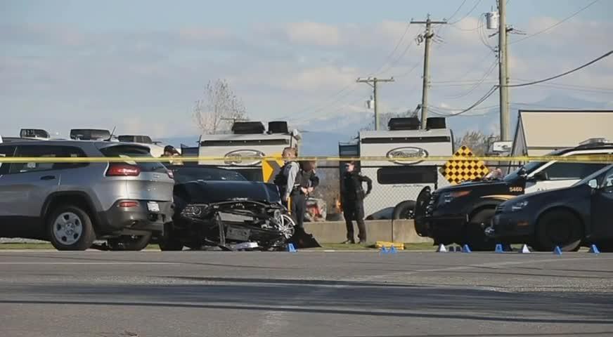 Abbotsford警员处理失车案遇袭，一警员殉职-NOV 06, 2017 (BC)