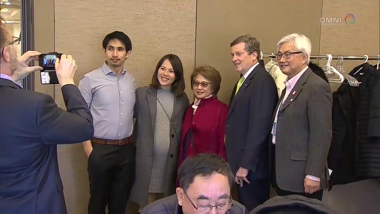 多倫多市長John Tory走訪移民聚集的士加堡區 – Nov 17, 2017 (ON)