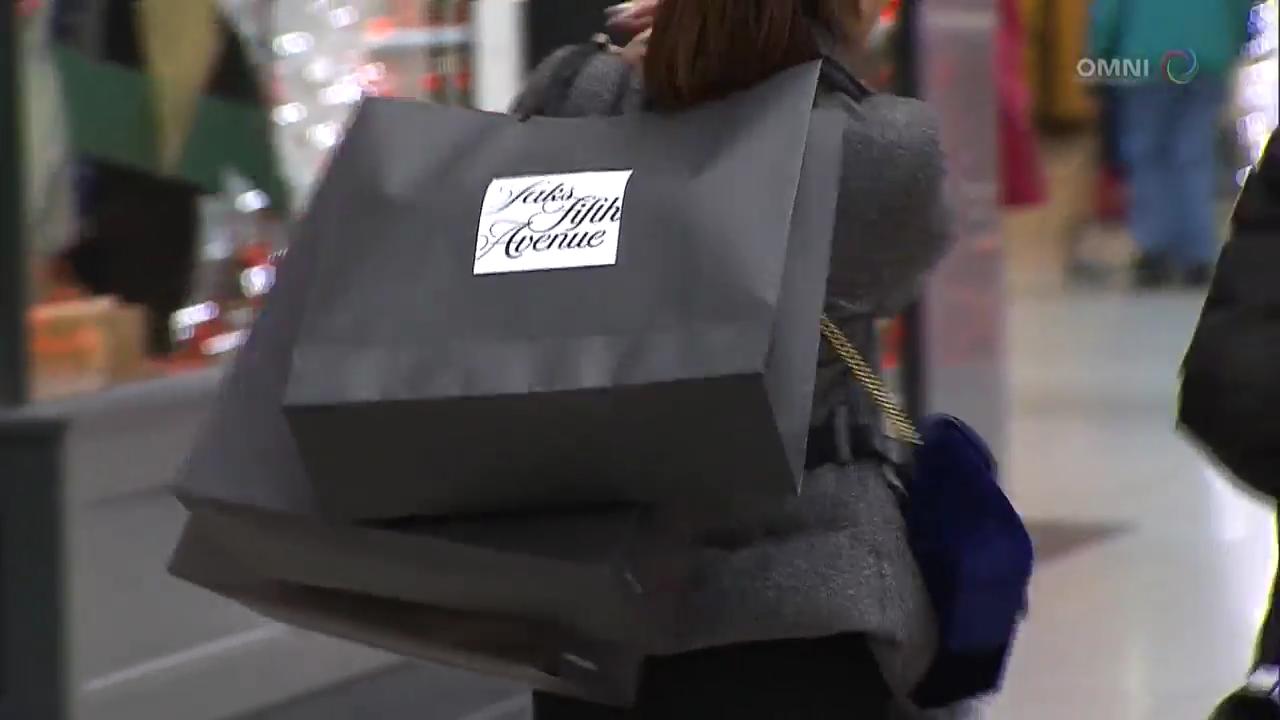 聖誕購物開支 -  DEC 19, 2017 (ON)