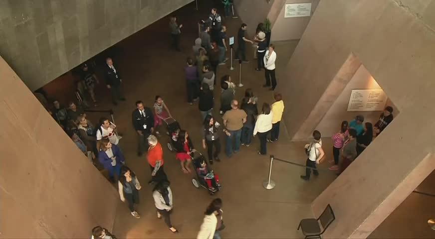 加拿大人权博物馆三周年，总裁赴温感谢华社支持-NOV 29, 2017 (BC)