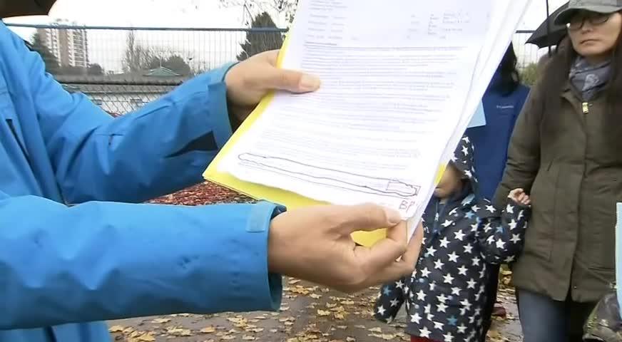 马宝居民入禀法院，要求对市府建组装屋决定司法复核-DEC 08, 2017 (BC)