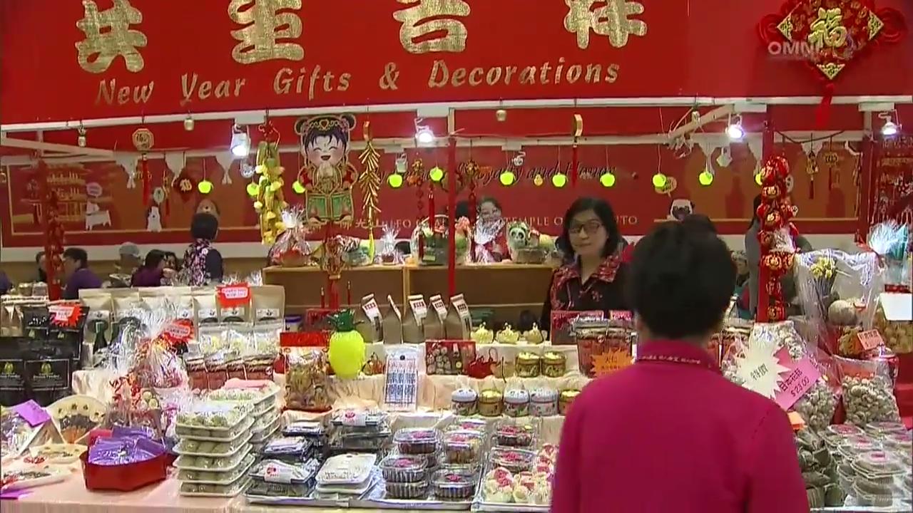 除夕夜寺庙佛堂香火鼎盛 – Feb 15, 2018 (ON)