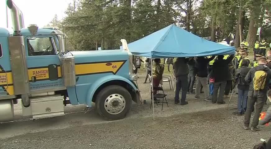 反横山油管抗议周二继续 期间有警员受伤-MAR 20, 2018 (BC)