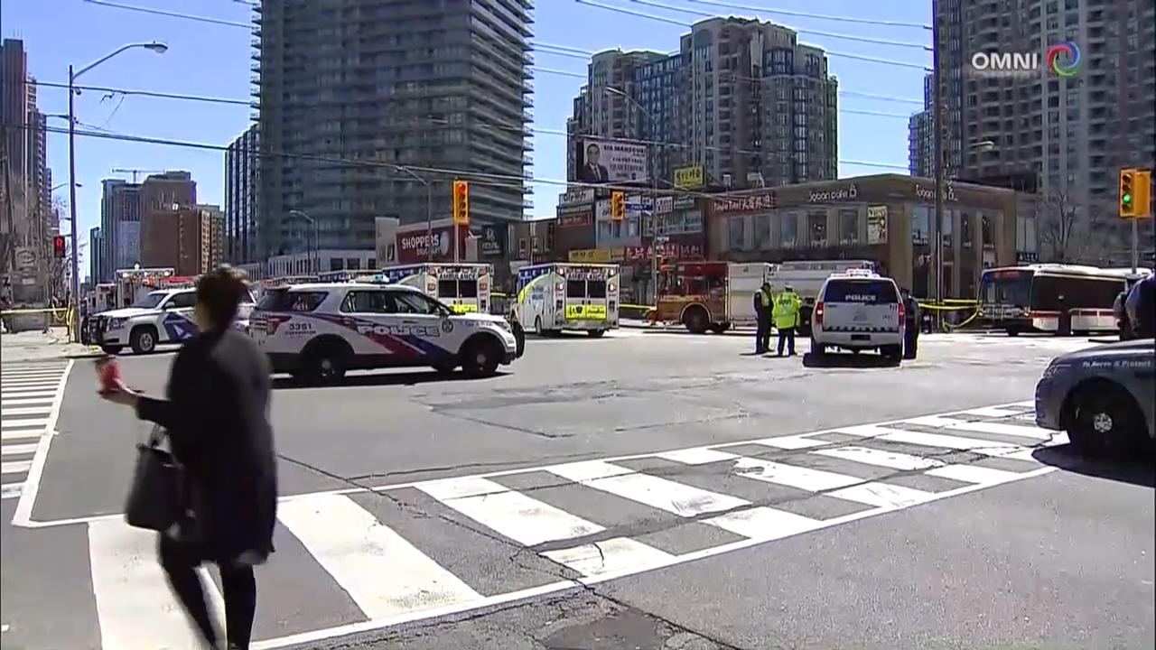 北約克YONGE街汽車襲擊事件 - April 23, 2018 (ON)