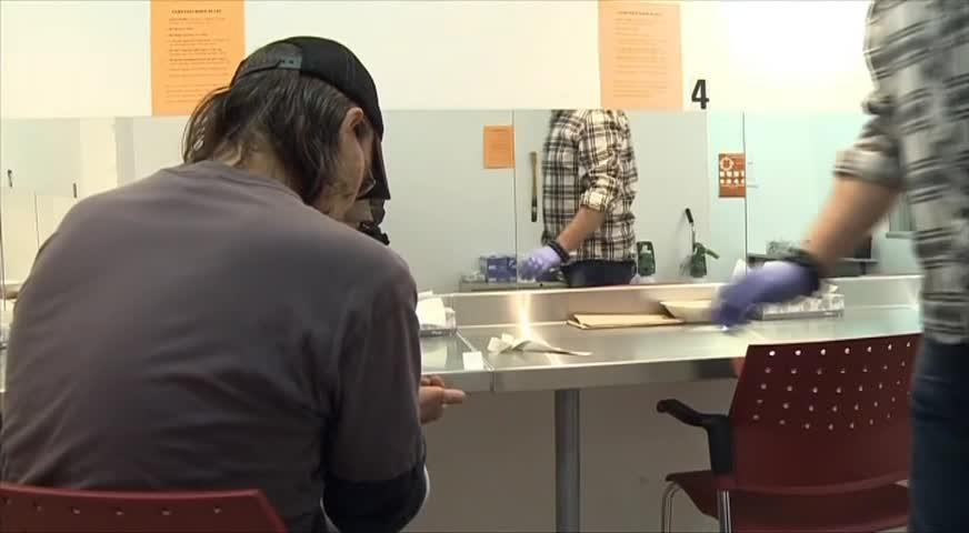 省府调查过量吸毒致死案件专家小组公布报告-APR 05， 2018 (BC)