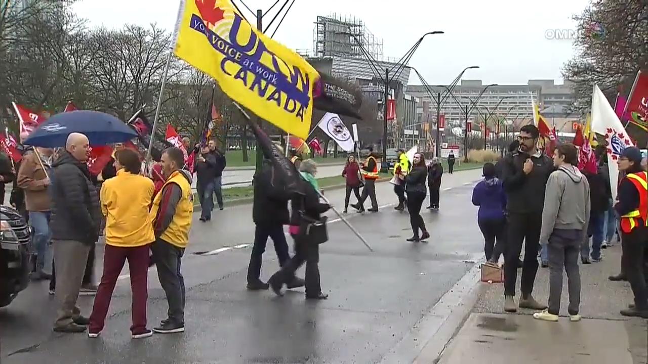 约克大学罷工无解决迹象  – May 4, 2018 (ON)