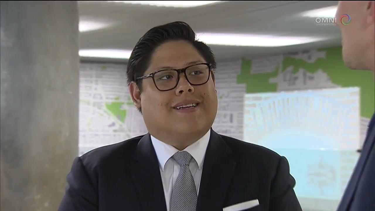 華裔曹志豪出任多市市議員 - May 23, 2018 (ON)