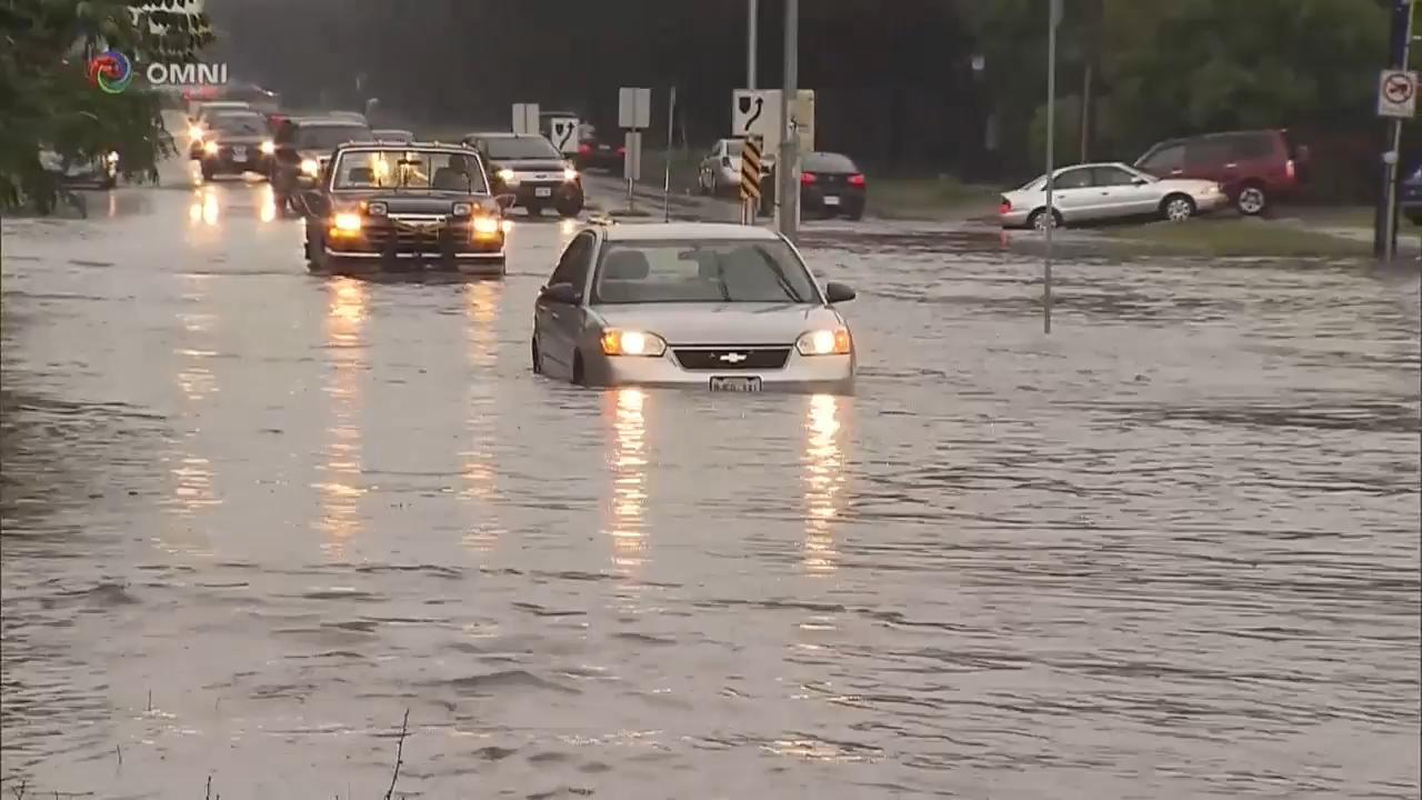 特大暴雨兩名男子死裡逃生 - Aug 08, 2018 (ON)
