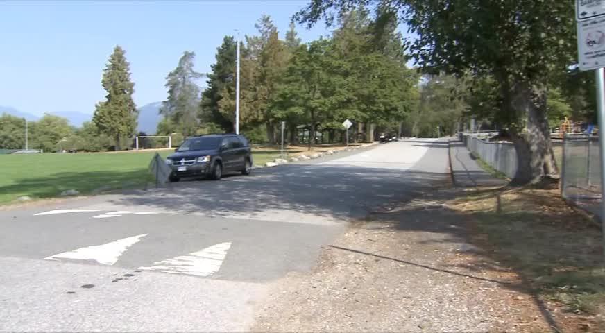 BC汽車會提醒新學年家長接送孩子時遵守交通規則(BC) -2018AUG28