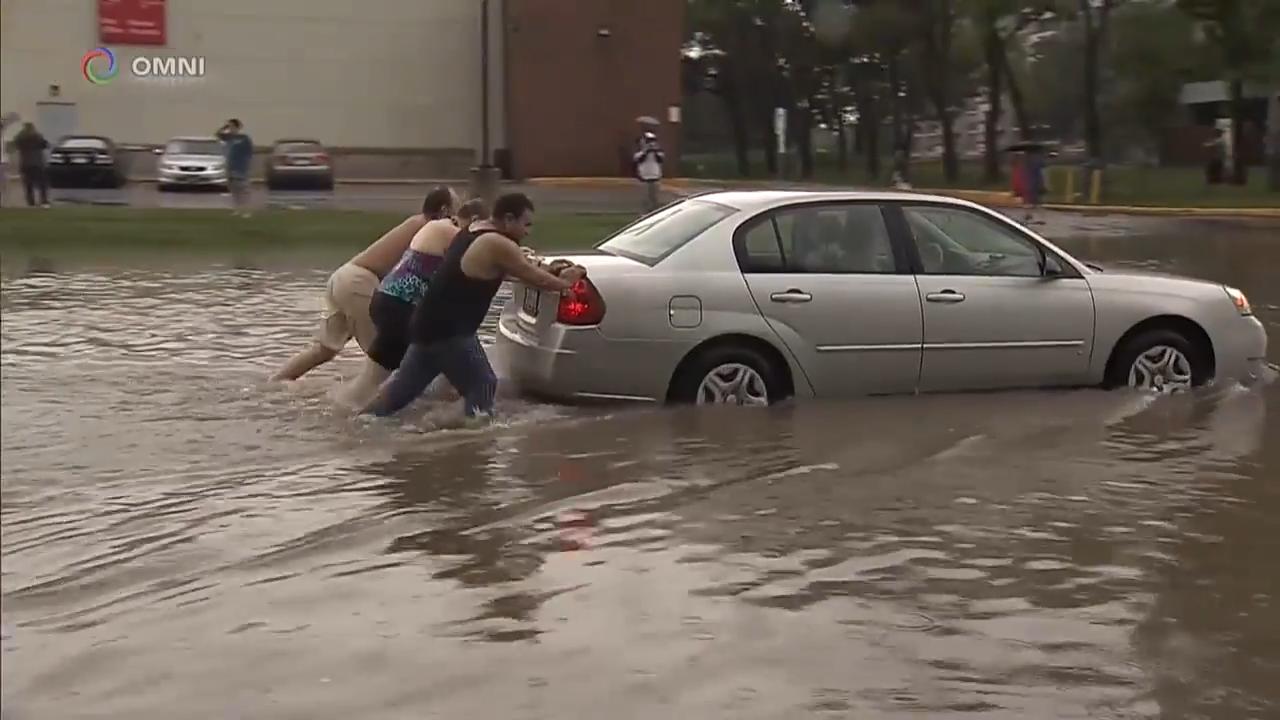 多倫多暴雨過後，交通大受影響 - Aug 08, 2018 (ON)