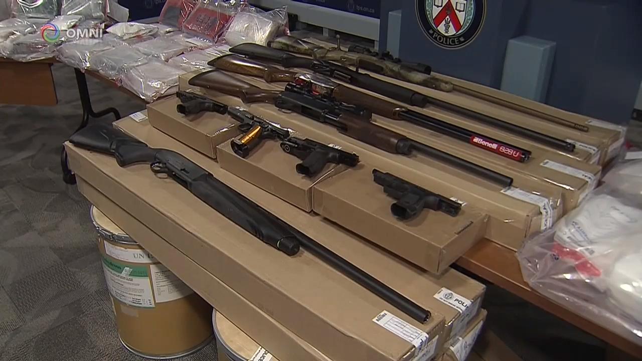 警队扫毒，逮捕的嫌犯包括亚裔  – Aug 2, 2018 (ON)