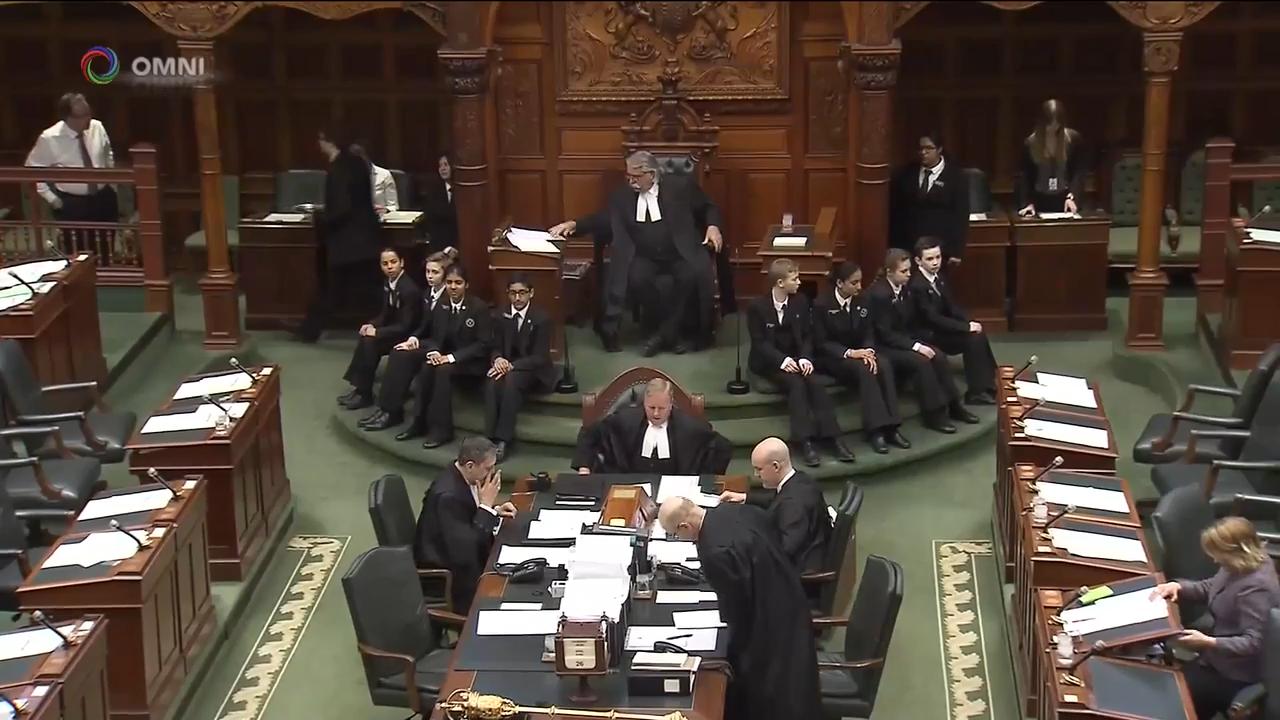 道格福特削減多倫多市議會議席政治風波繼續擴大 -- Sep 11, 2018 (ON)