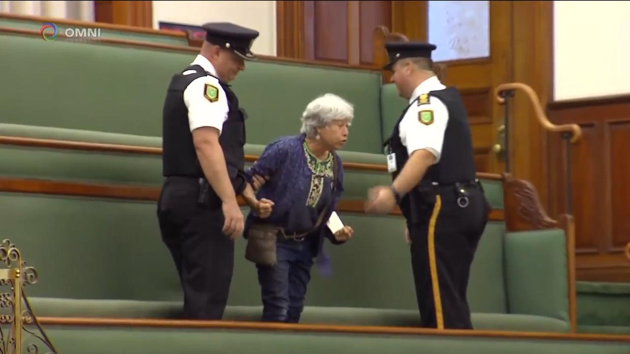 議會內外抗議不斷 -- Sep 12, 2018 (ON)