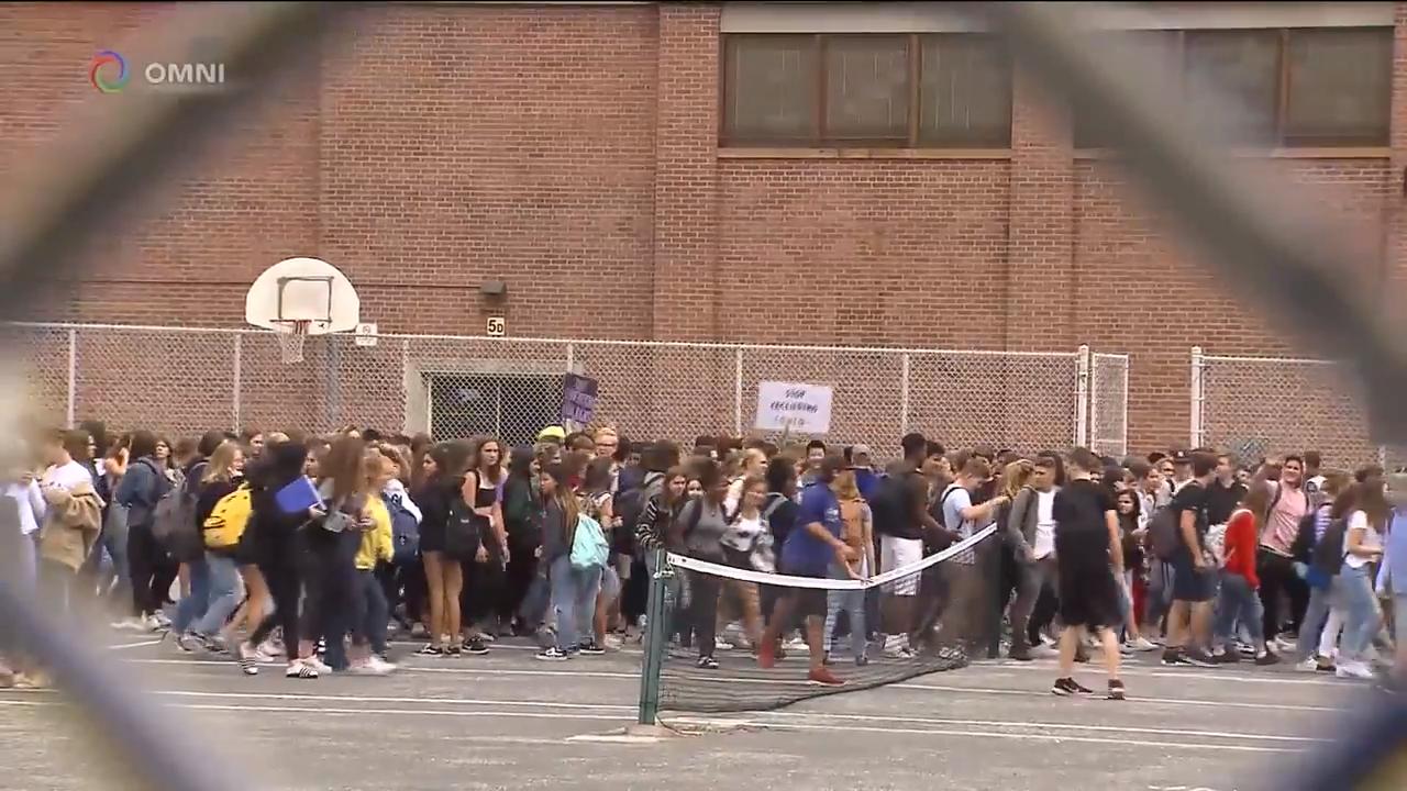 安省高中学生抗议取消新版性教育课纲 – Sep 20, 2018(ON)