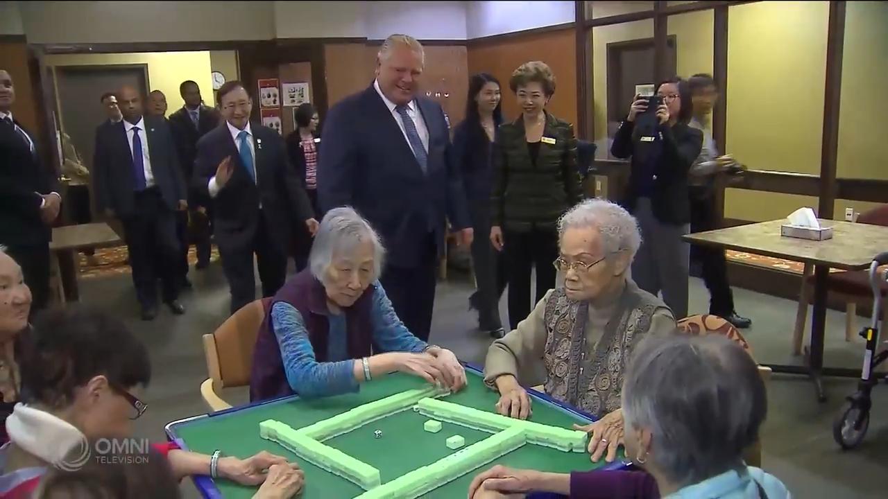 省長道格福特探訪烈治文山孟嘗護理院 -- Oct 02, 2018 (ON)