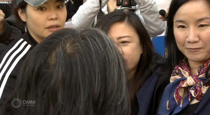 申小雨案今日上庭 有聲援人士和支持難民人士發生激烈口角(BC) - 2018OCT12