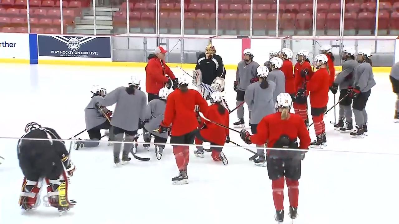 中国女子冰球队参加CWHL联赛新赛季– Oct 16, 2018 (ON)