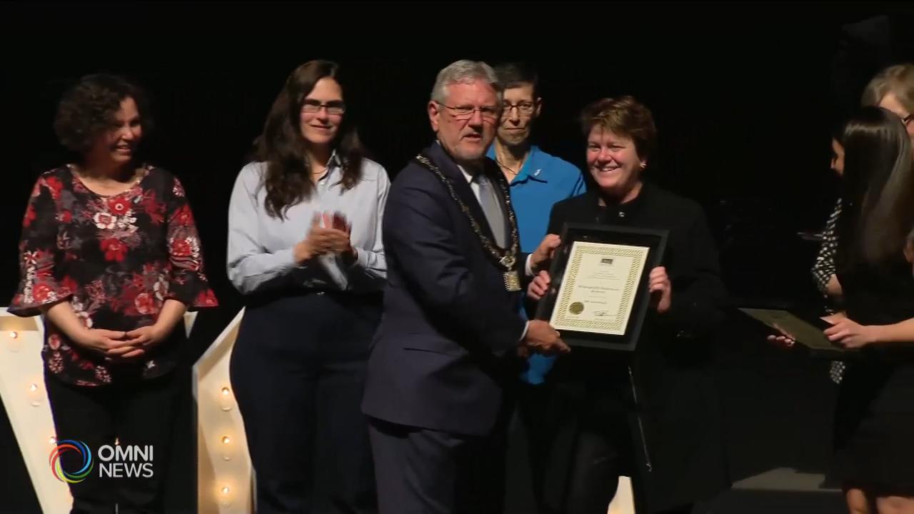 烈治文山市頒發傑出義工成就獎 -- Apr 11, 2019 (ON)