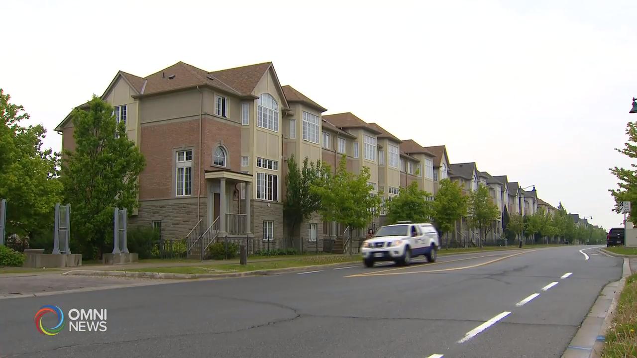 万锦市考虑兴建售价较低的背对背镇屋 – Jun 06, 2019 (ON)