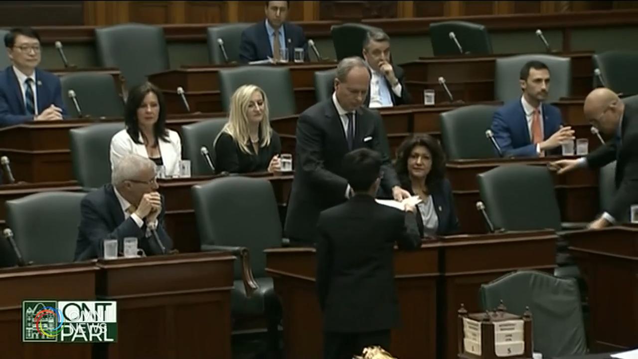 省公務員薪酬增幅未來三年定在1% -- Jun 05, 2019 (ON)