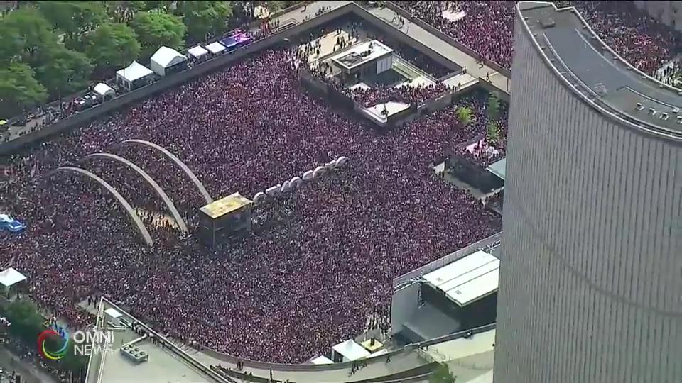 凱旋而歸, 二百萬人出席猛龍隊祝捷大巡遊 -- Jun 17, 2019 (ON)