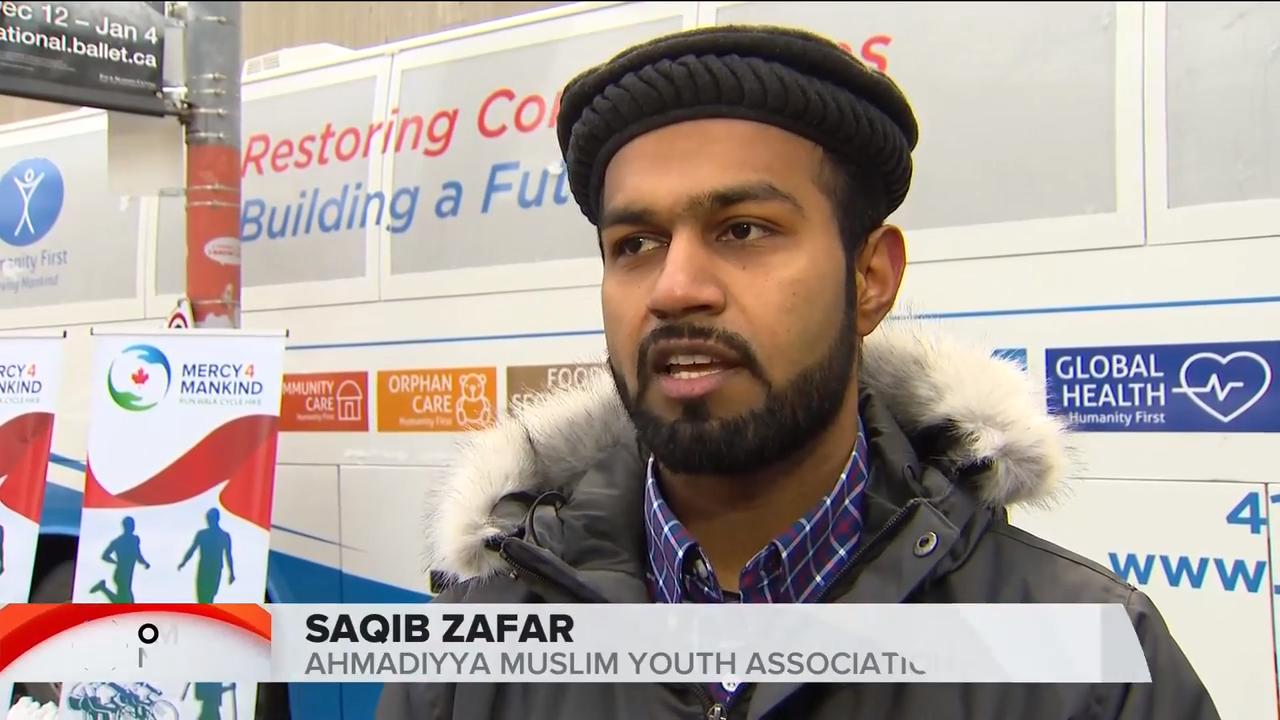 Ahmadiyya Muslim Youth helping homeless