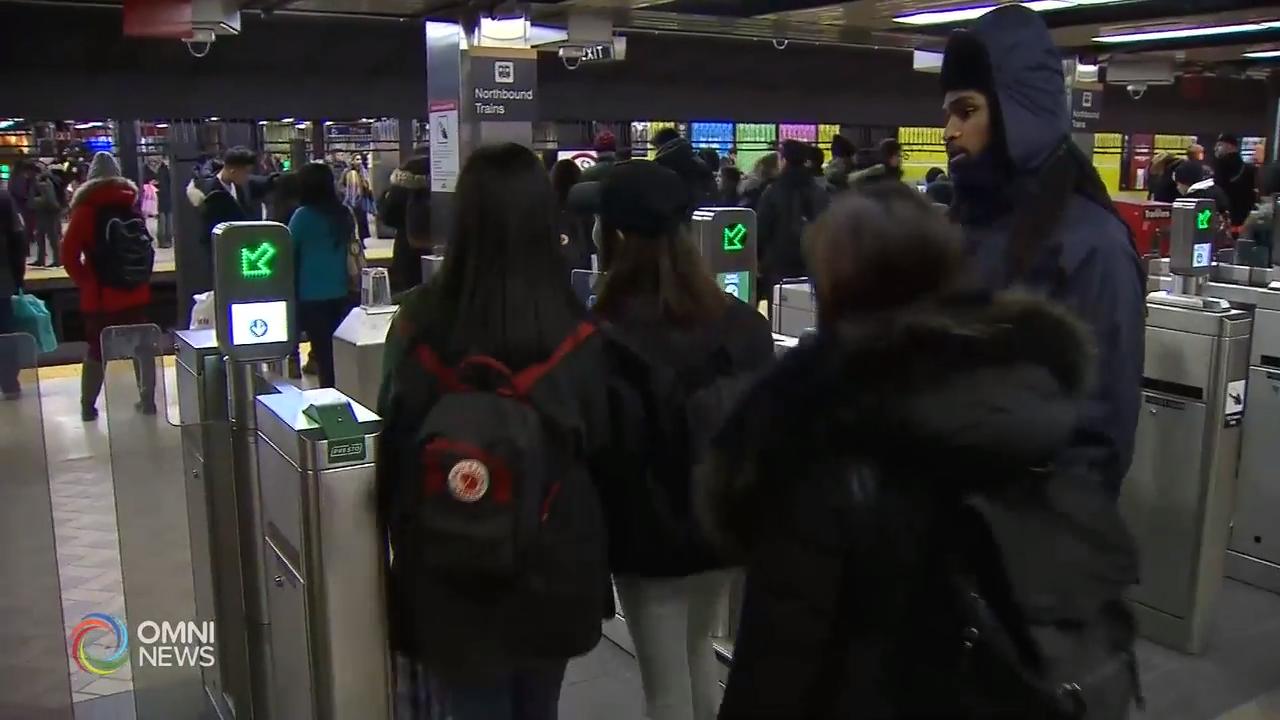 多市府调涨大专生月票票价引发争议 － Jan 16, 2020