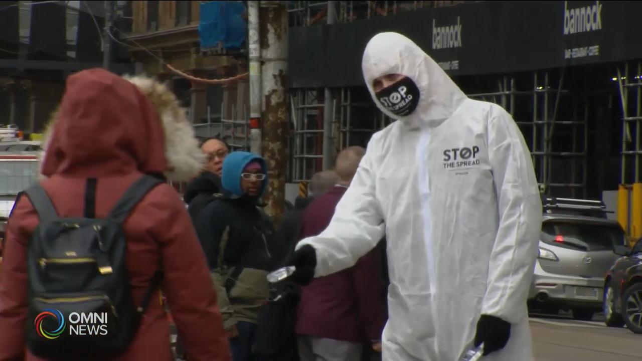 平權會派發洗手液，呼籲避免仇視心態 -- Mar 03, 2020 (ON)