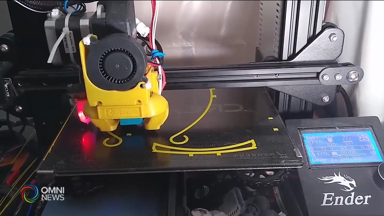 醫學系學生為前線醫療人員製作防護裝備 -- Apr 20, 2020 (ON)