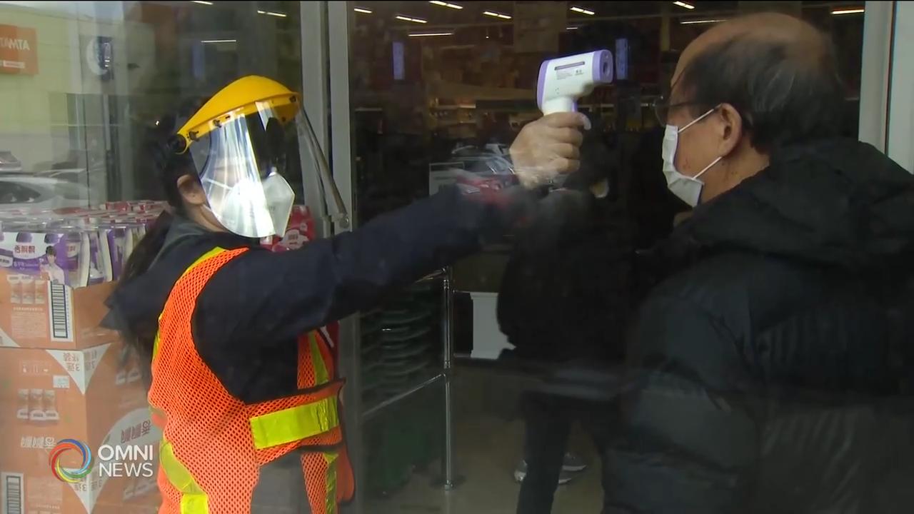 大统华超市对员工和消费者进行体温筛检－ Apr 20, 2020