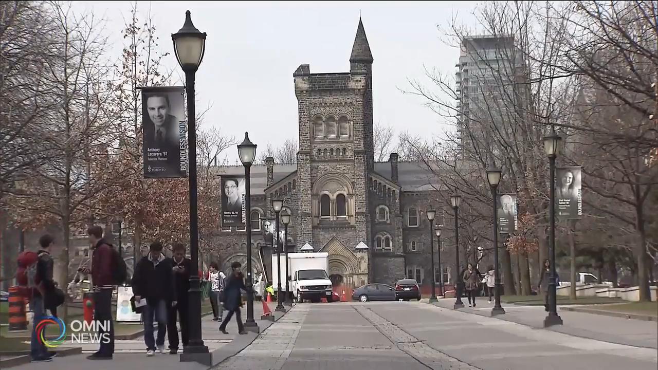 中國留學生受疫情影響暫時無法回國 -- Apr 27, 2020 (ON)