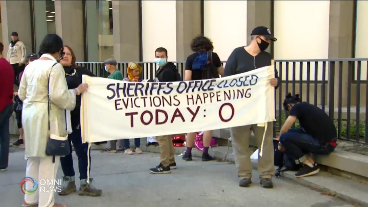 關注租客權益人士 安省高等法院外示威  -- Aug 18, 2020 (ON)