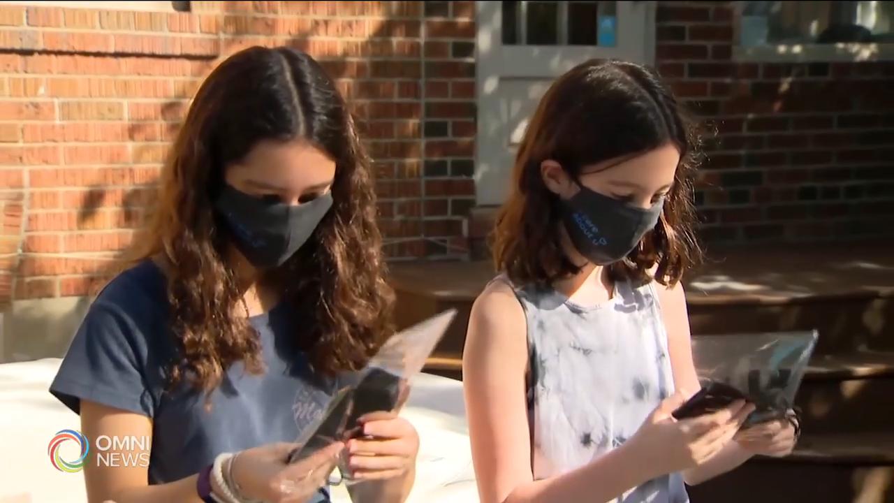 兩姊妹自製口罩為食物銀行籌款 -- Sep 08, 2020 (ON)
