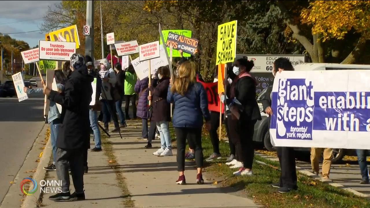 家长抗议约克区教育局取消自闭症教育项目－ Oct 16, 2020