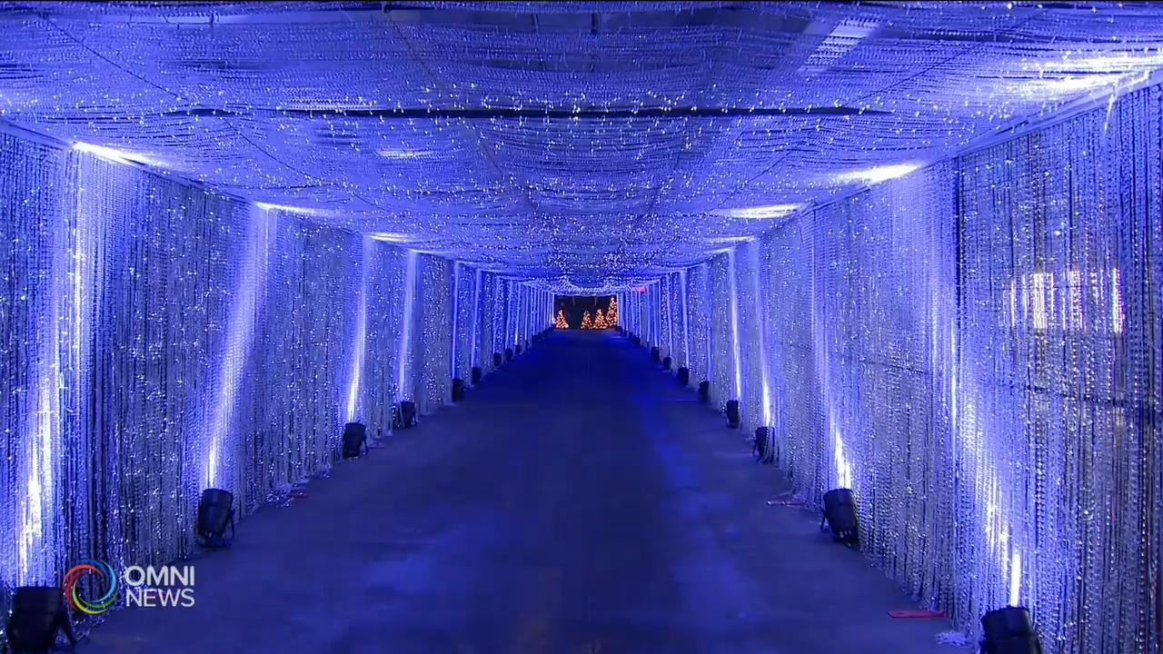 機場停車場搖身成為大型聖誕燈飾活動 -- Nov 26, 2020 (ON)